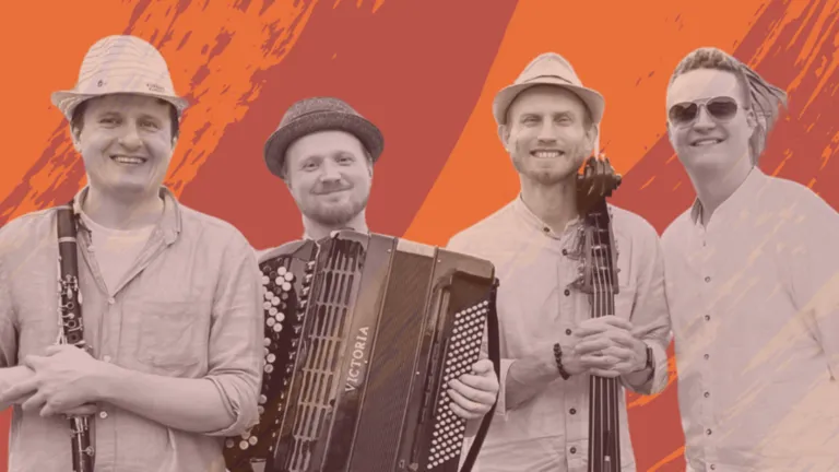 Koncert plenerowy zespołu Street Whispers – różnorodność muzycznych stylów