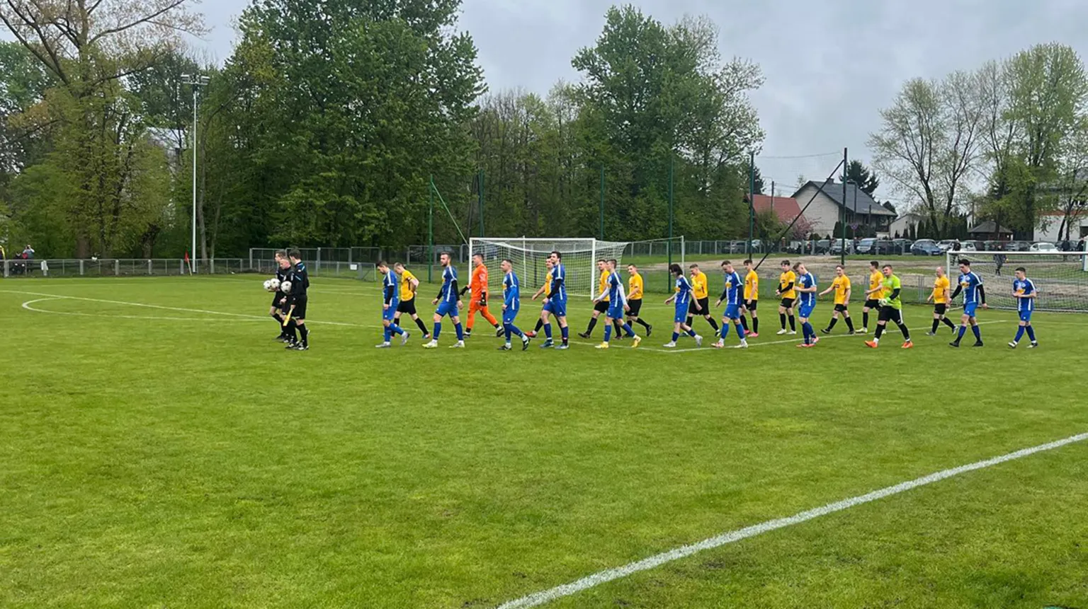 KS Wesoła przegrywa na wyjeździe: Przegląd kluczowych momentów meczu z Orłem Parysów