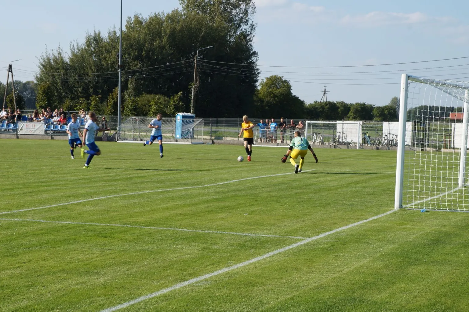 Zdjęcia do artykułu [ZDJĘCIA] Wisła Dziecinów 4:2 KS Wesoła – Relacja z meczu