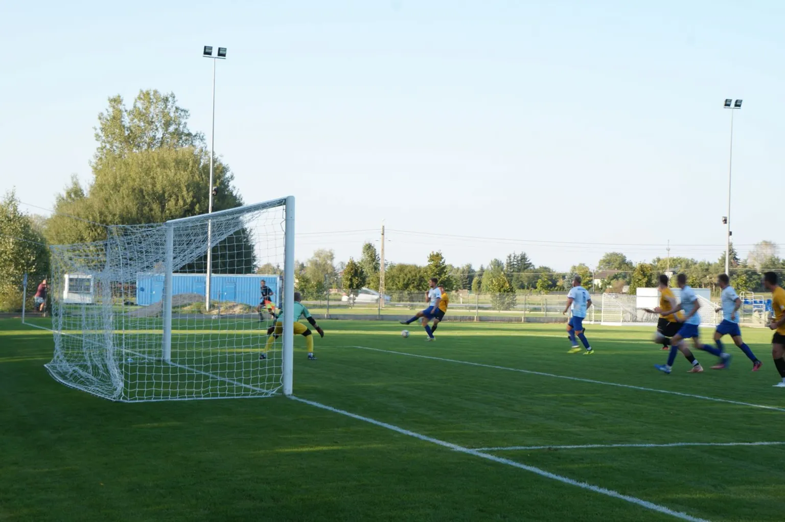 Zdjęcia do artykułu [ZDJĘCIA] Wisła Dziecinów 4:2 KS Wesoła – Relacja z meczu