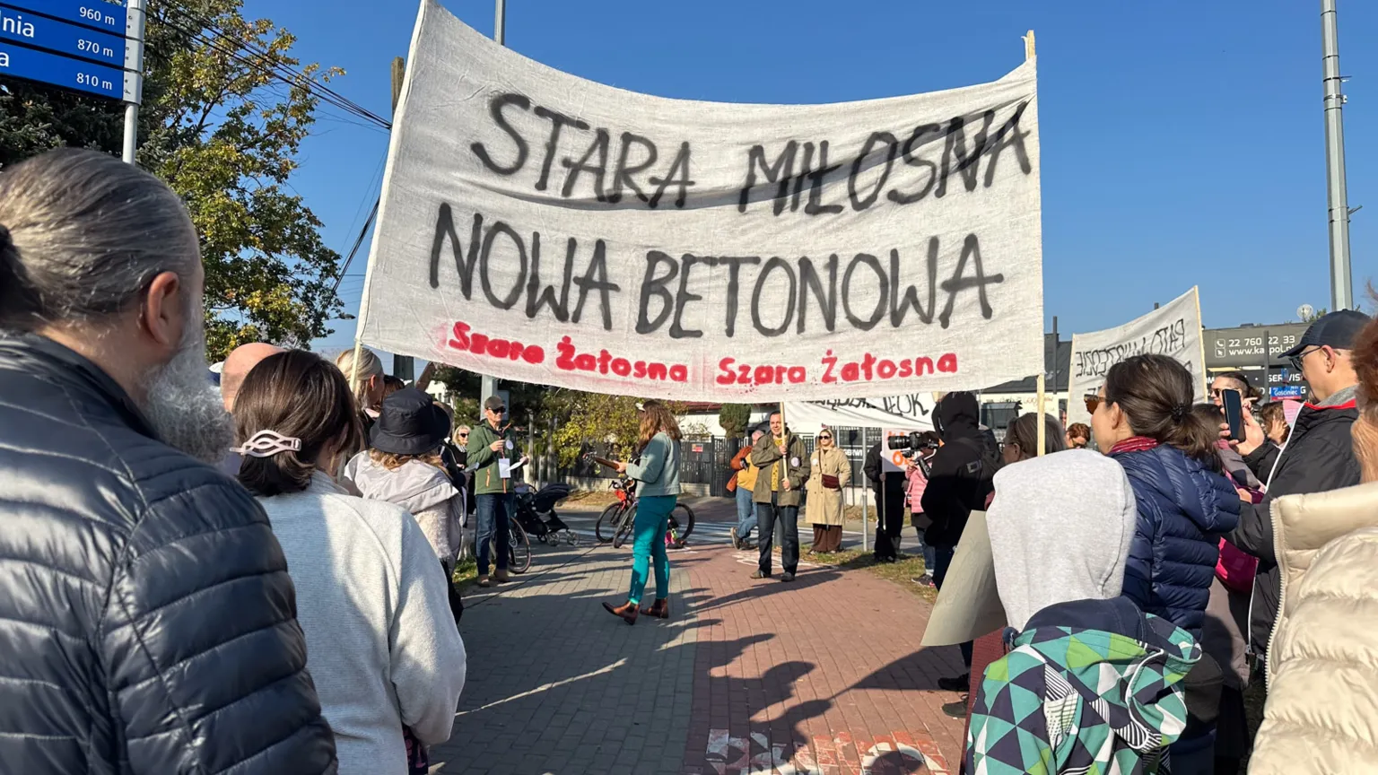 Głośny sprzeciw mieszkańców Starej Miłosny - Fotorelacja i Kluczowe Postulaty