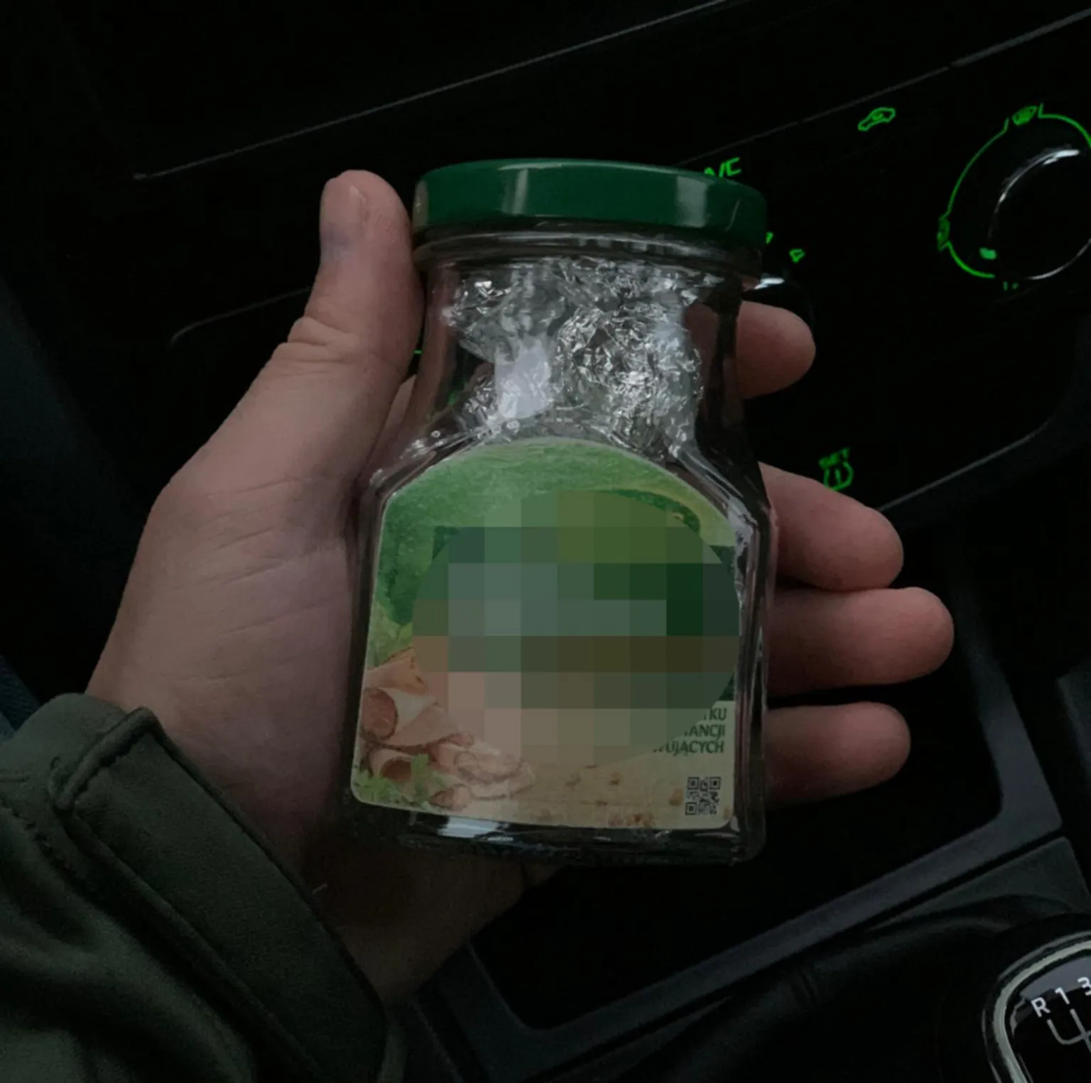 Zamiast musztardy marihuana – policja zatrzymała 48-latka w sklepie