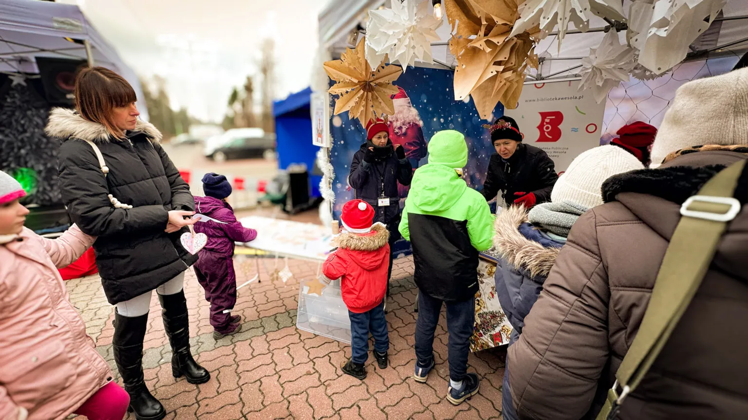 Świąteczny Kiermasz Bożonarodzeniowy w Wesołej – relacja z wydarzenia