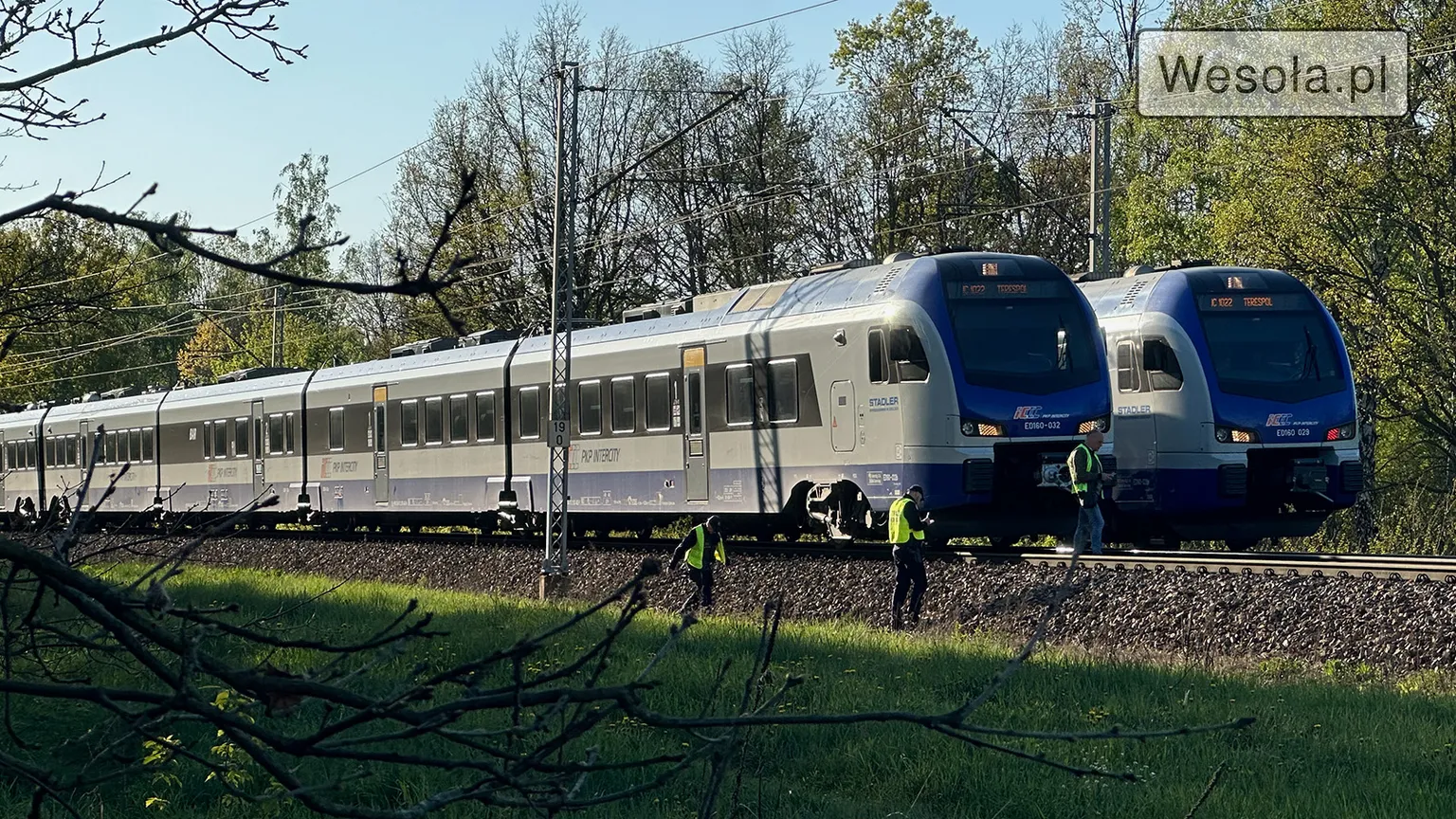 Potrącenie mężczyzny przez pociąg na granicy Wesołej i Sulejówka. Utrudnienia w ruchu pociągó