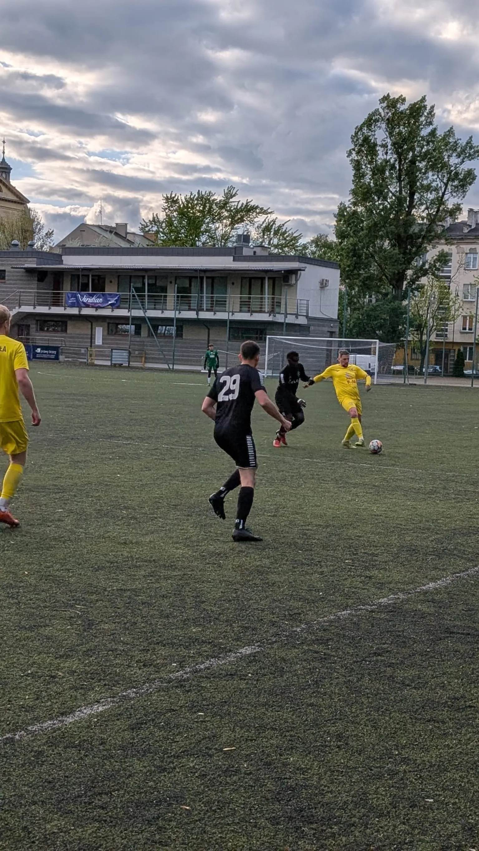 KS Wesoła przegrywa w osłabieniu z AKS Zły