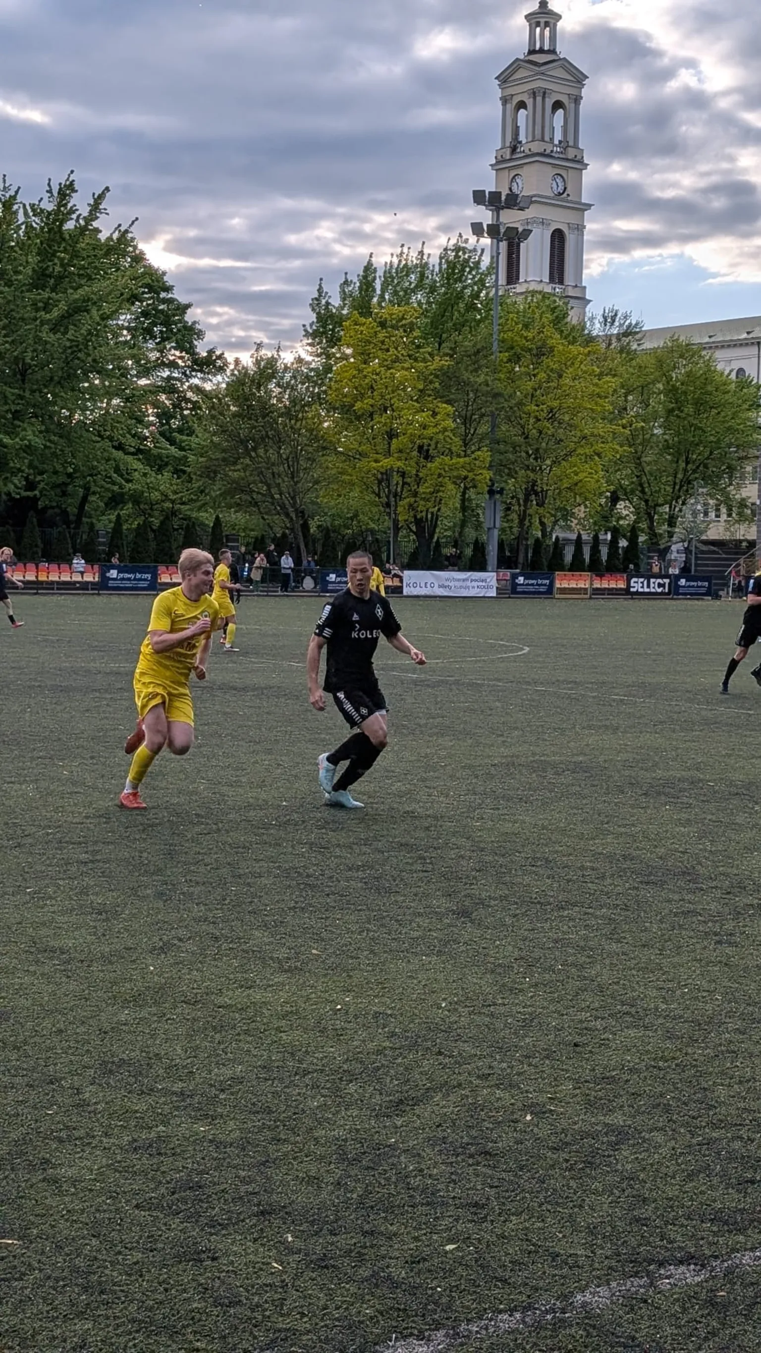 KS Wesoła przegrywa w osłabieniu z AKS Zły