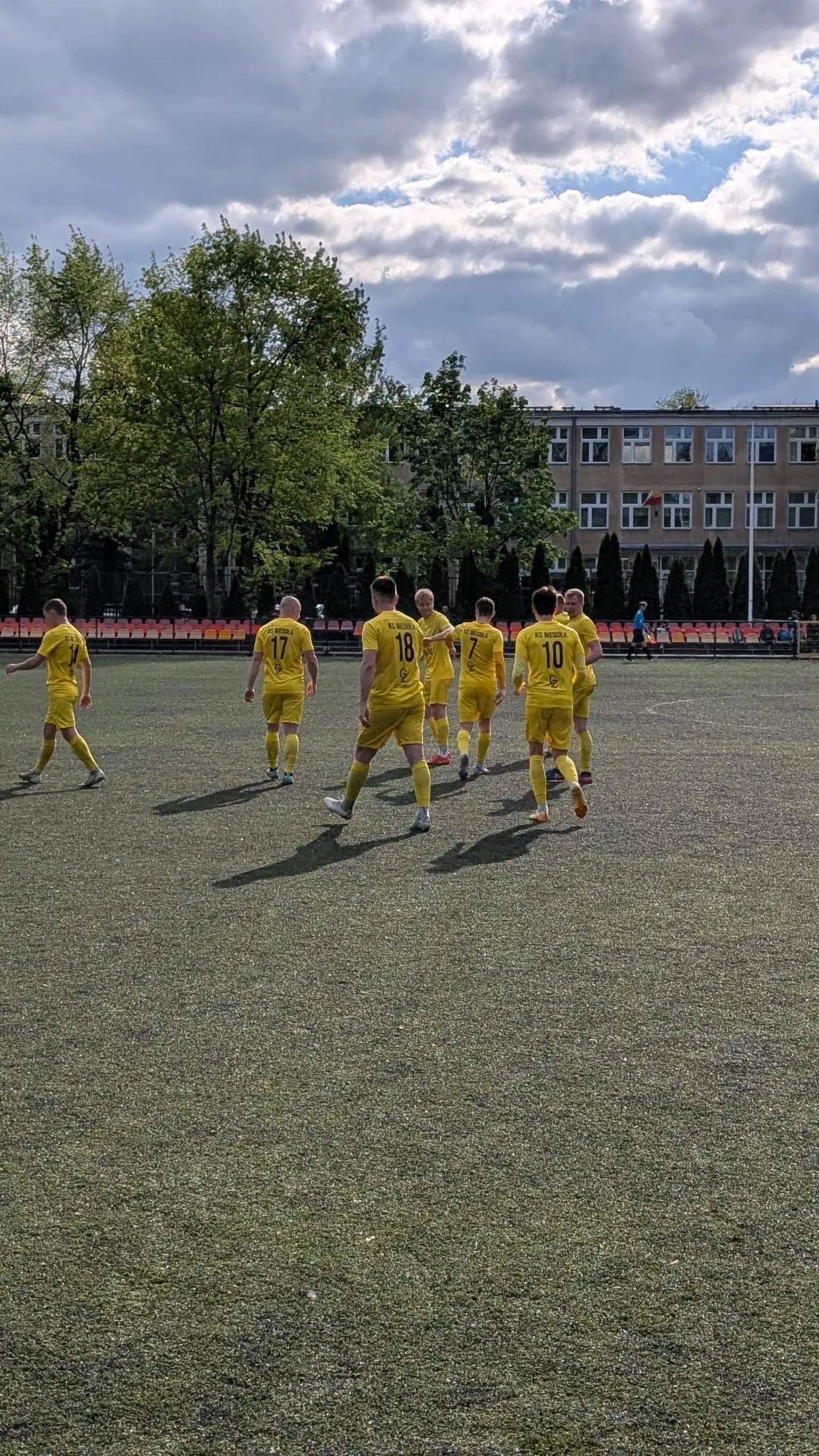 KS Wesoła przegrywa w osłabieniu z AKS Zły