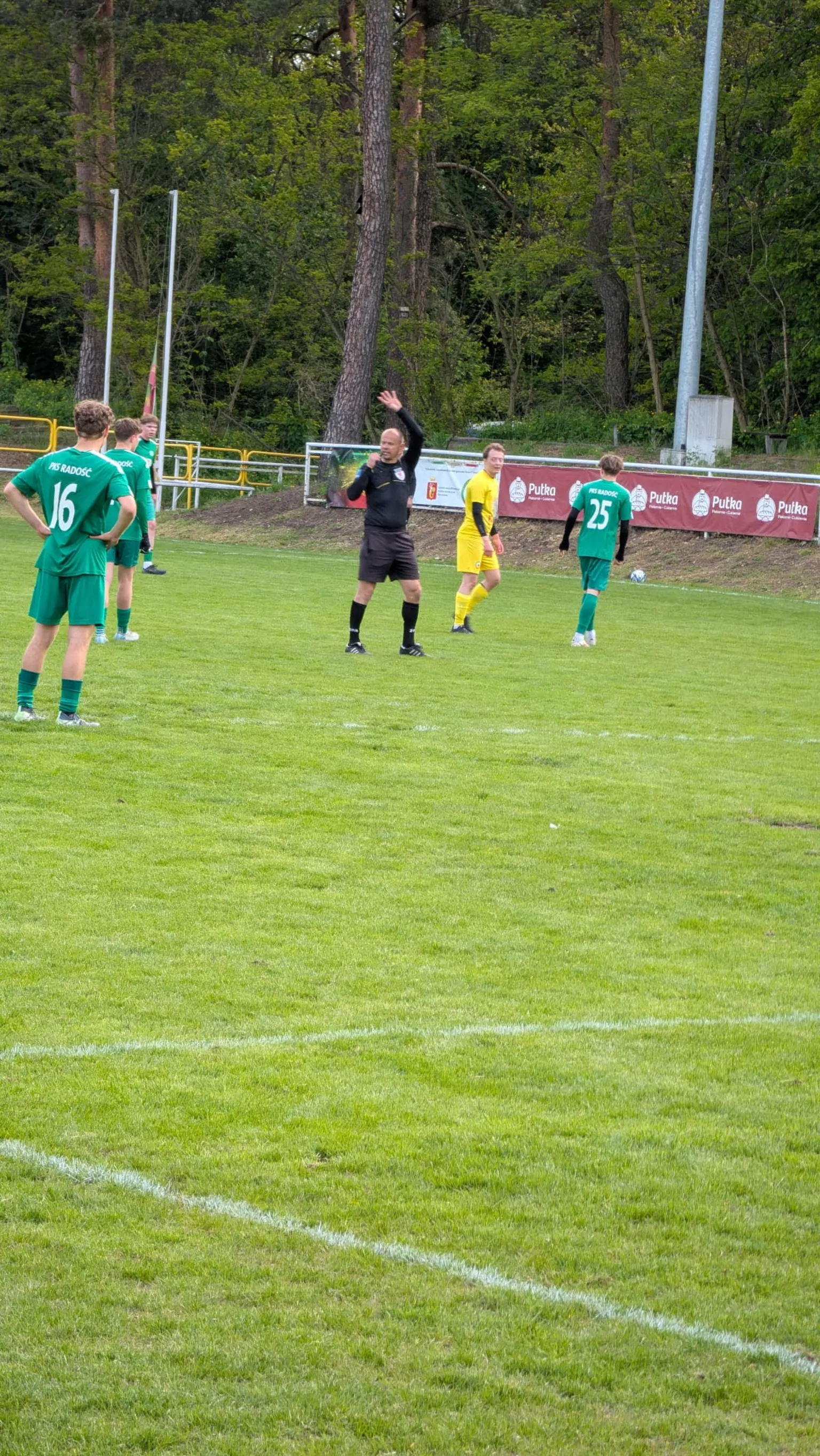 KS Wesoła pokonuje PKS Radość 2:1