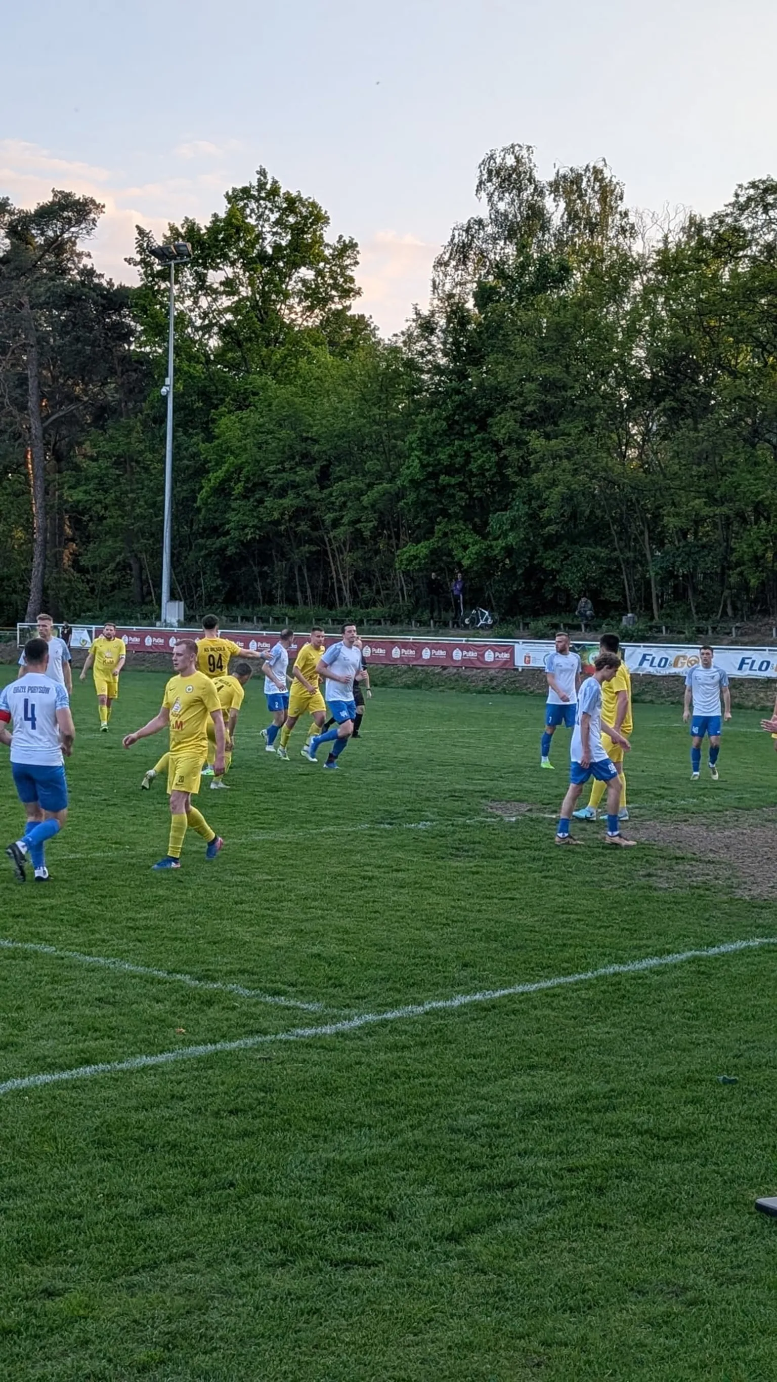 KS Wesoła remisuje z Orłem Parysów po walce i emocjach do końca (1:1)