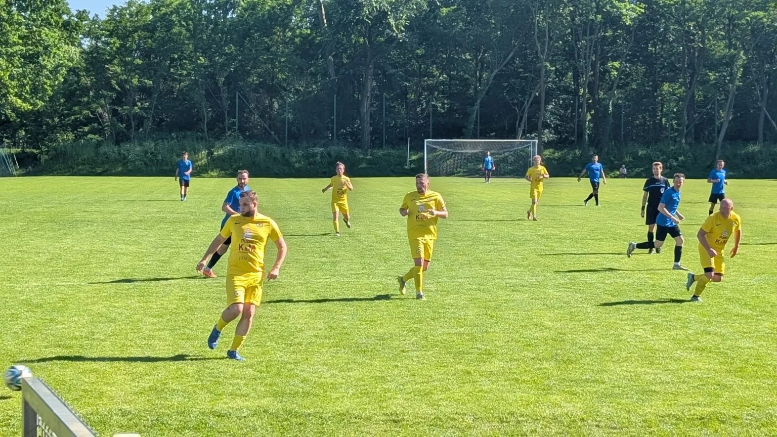 KS Wesoła pokonuje AP Brychczy 3:1 w ostatnim domowym meczu sezonu