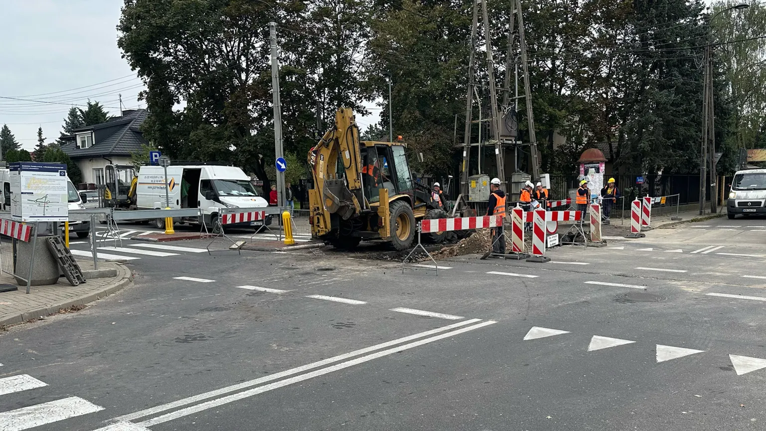 1 Praskiego Pułku zamknięte przed Kilińskiego i Sikorskiego