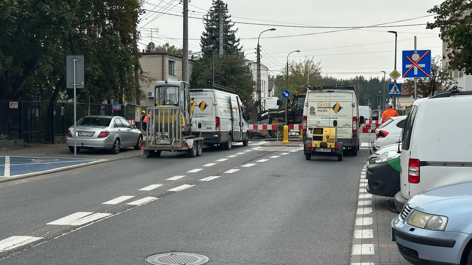 1 Praskiego Pułku zamknięte przed Kilińskiego i Sikorskiego