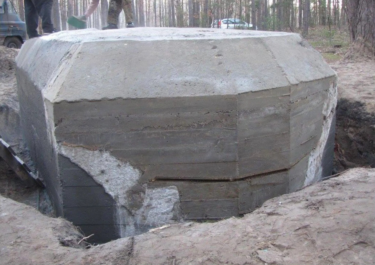 Bunkry w Zagórzu na przestrzeni miesiąca