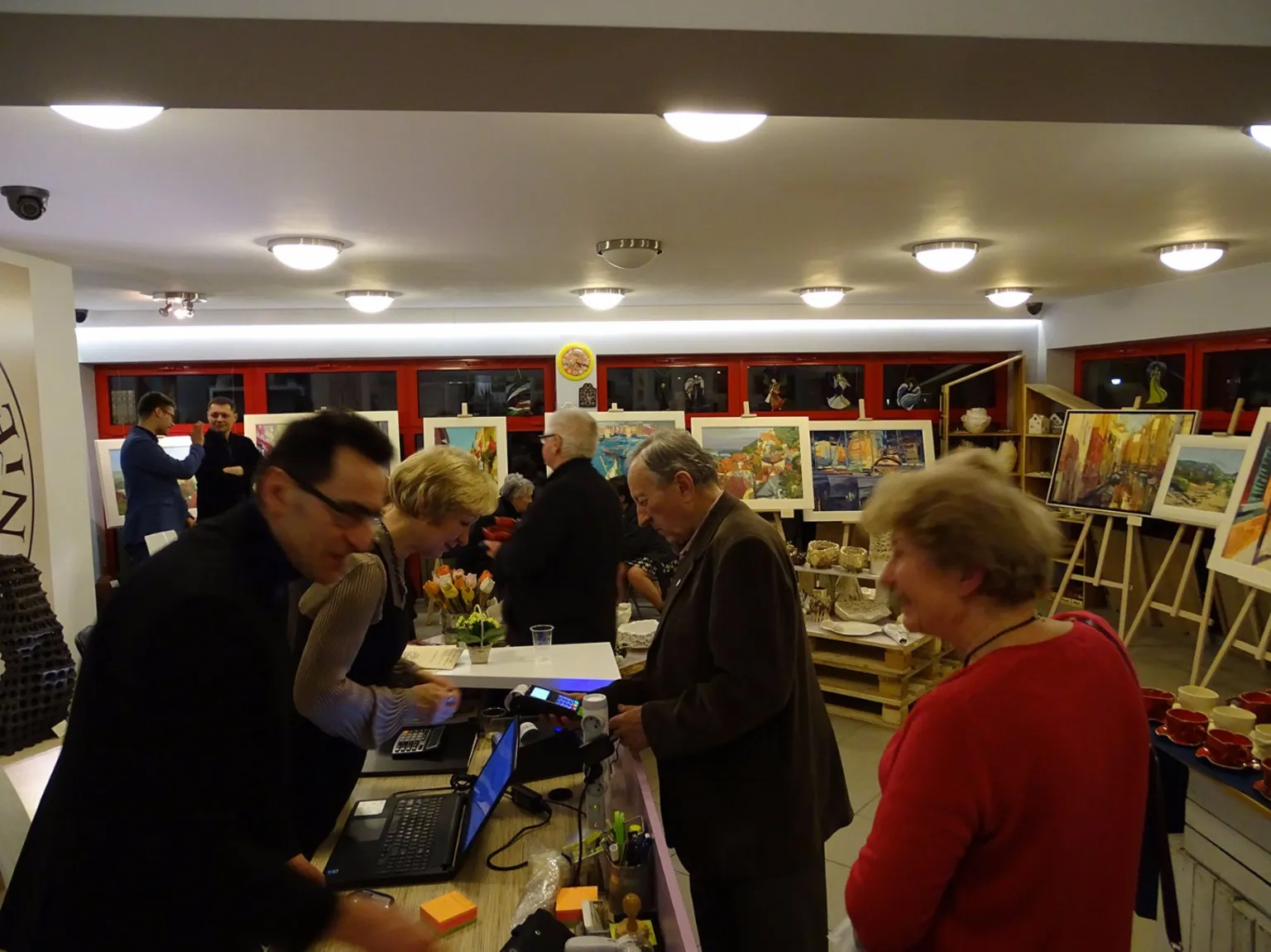 Relacja z VI wernisażu w galerii "Słoń w porcelanie" 