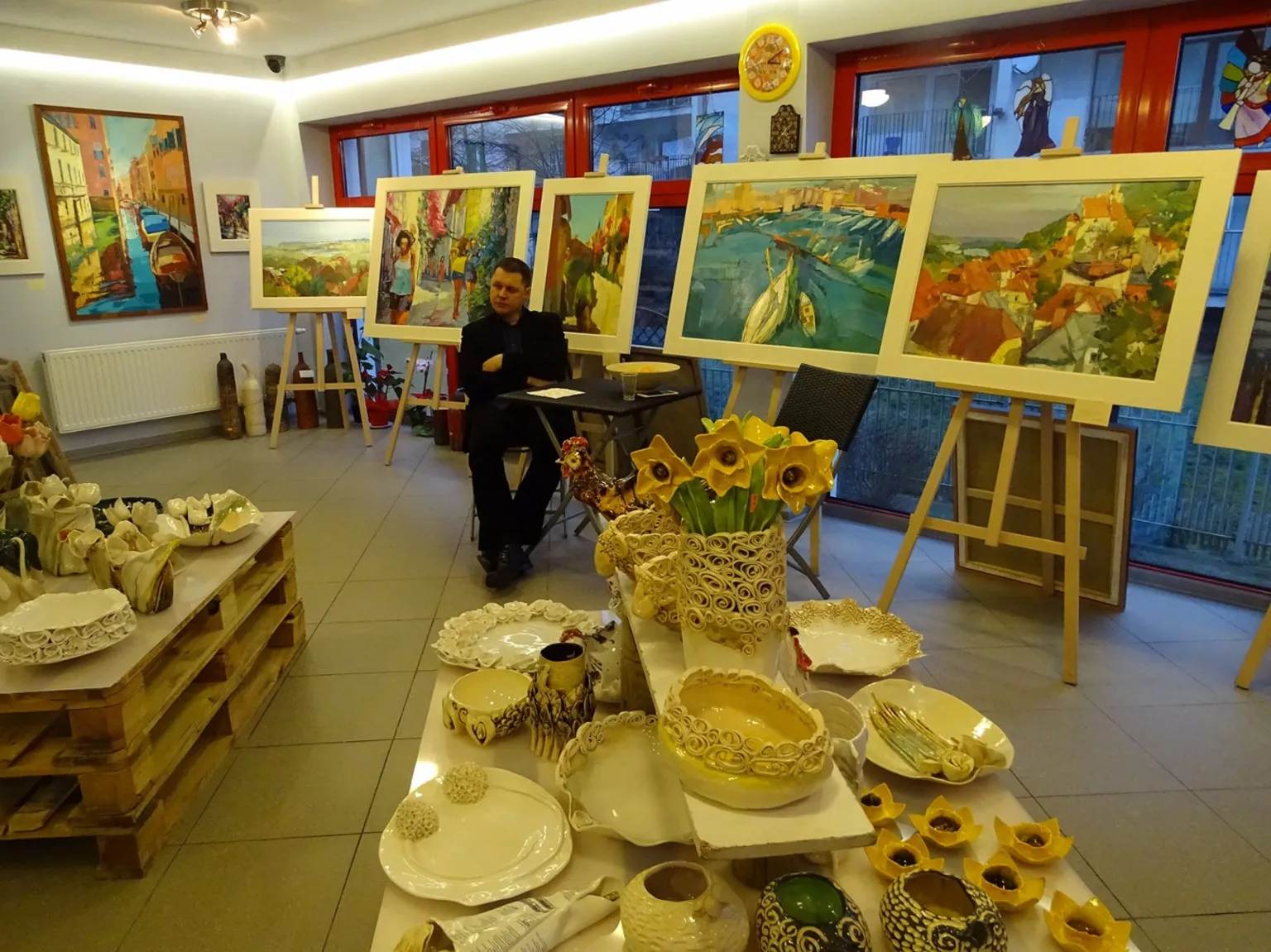 Relacja z VI wernisażu w galerii "Słoń w porcelanie" 