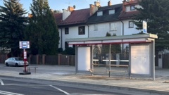 Nowa wiata przystankowa na Cieplarnianej 02 w Starej Miłośnie już stoi