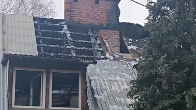 Zdjęcie do artykułu Pożar domu jednorodzinnego na osiedlu Zielona w dzielnicy Wesoła