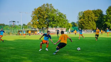 Zdjęcia do artykułu Zacięta walka na inaugurację sezonu: KS Wesoła remisuje z AP Eskadra
