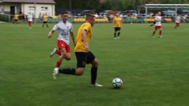 Zdjęcia do artykułu KS Wesoła przegrywa na wyjeździe z UKS Amur Wilga