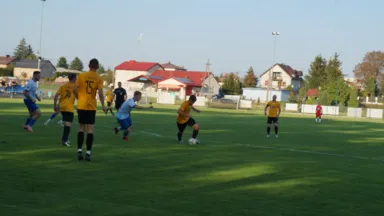 Zdjęcia do artykułu [ZDJĘCIA] Wisła Dziecinów 4:2 KS Wesoła – Relacja z meczu
