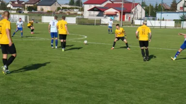 Zdjęcia do artykułu [ZDJĘCIA] Wisła Dziecinów 4:2 KS Wesoła – Relacja z meczu