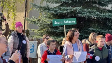 Głośny sprzeciw mieszkańców Starej Miłosny - Fotorelacja i Kluczowe Postulaty