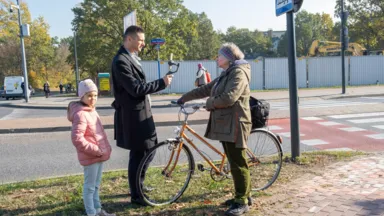 Głośny sprzeciw mieszkańców Starej Miłosny - Fotorelacja i Kluczowe Postulaty