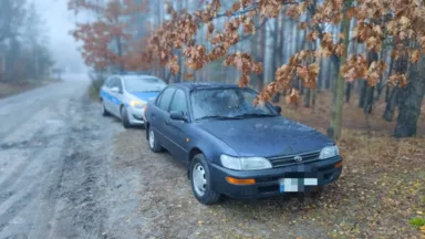 Zatrzymany z kradzioną toyotą i narkotykami – interwencja policji w Wesołej