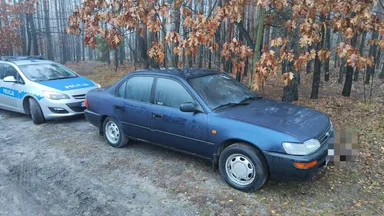 Zatrzymany z kradzioną toyotą i narkotykami – interwencja policji w Wesołej