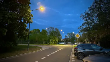 Zdjęcie do artykułu Błysk światła w długim tunelu biurokracji – ulica Gościniec znów oświetlona