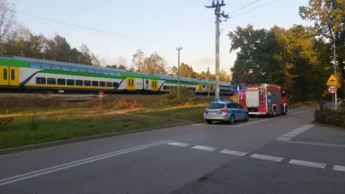 Zdjęcie do artykułu Śmiertelne potrącenie na torach w Wesołej. Duże utrudnienia w ruchu pociągów