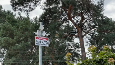 Kamery monitoringu na parkingu przy Urzędzie dzielnicy Wesoła