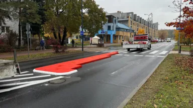 Zdjęcie do artykułu Wysepki, lewoskręty i miejsca parkingowe – kolejne zmiany na Jana Pawła II