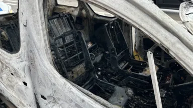 Pożar samochodu w okolicach kebaba na Zielonej. Utrudnienia w ruchu i objazdy