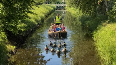 Kanałek Wawerski zyskał nową atrakcję. Tramwaj wodny dla dzieci ruszy już w maju