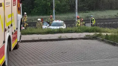 Samochód na torach przy stacji Warszawa Wesoła. Pijany mężczyzna podawał się za pasażera