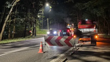 Zdjęcie do artykułu Nocny remont na łuku 1 Praskiego Pułku. Dwie groźne sytuacje w pięć minut