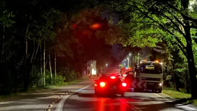 Drugi wieczór remontu na łuku 1 Praskiego Pułku. Ruchem kierują, ale nie zawsze