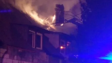 Pożar domu jednorodzinnego na osiedlu Zielona w dzielnicy Wesoła