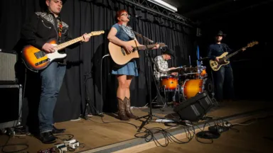 Fotorelacja z koncertu Jo&Lazy Fellow