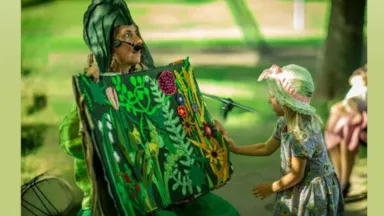 Zdjęcie do artykułu „Księga Życia” w WCK Marysin. Spektakl o porach roku dla dzieci od 3 do 7 lat