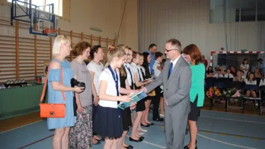 Zdjęcie do artykułu Zakończenie roku szkolnego w SP 353