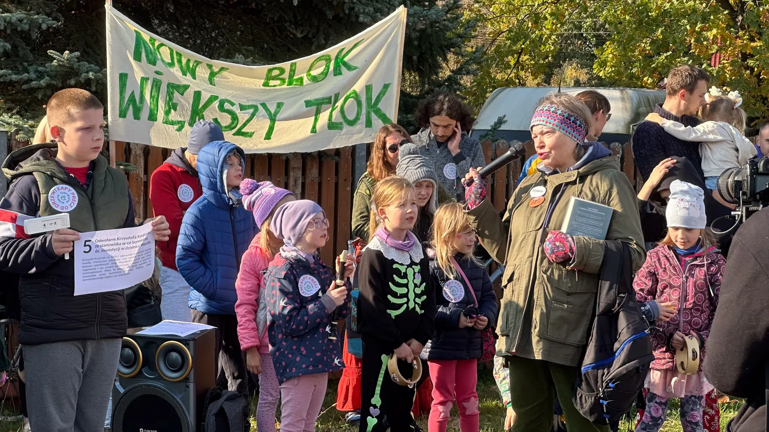 Głośny sprzeciw mieszkańców Starej Miłosny - Fotorelacja i Kluczowe Postulaty