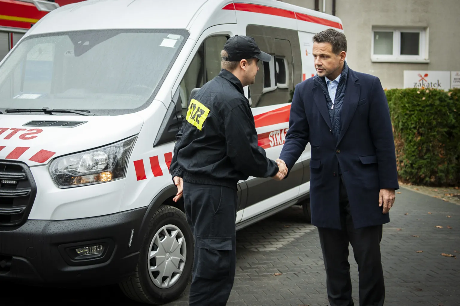 Rafał Trzaskowski odwiedził OSP Wesoła i rozmawiał o bezpieczeństwie przeciwpożarowym