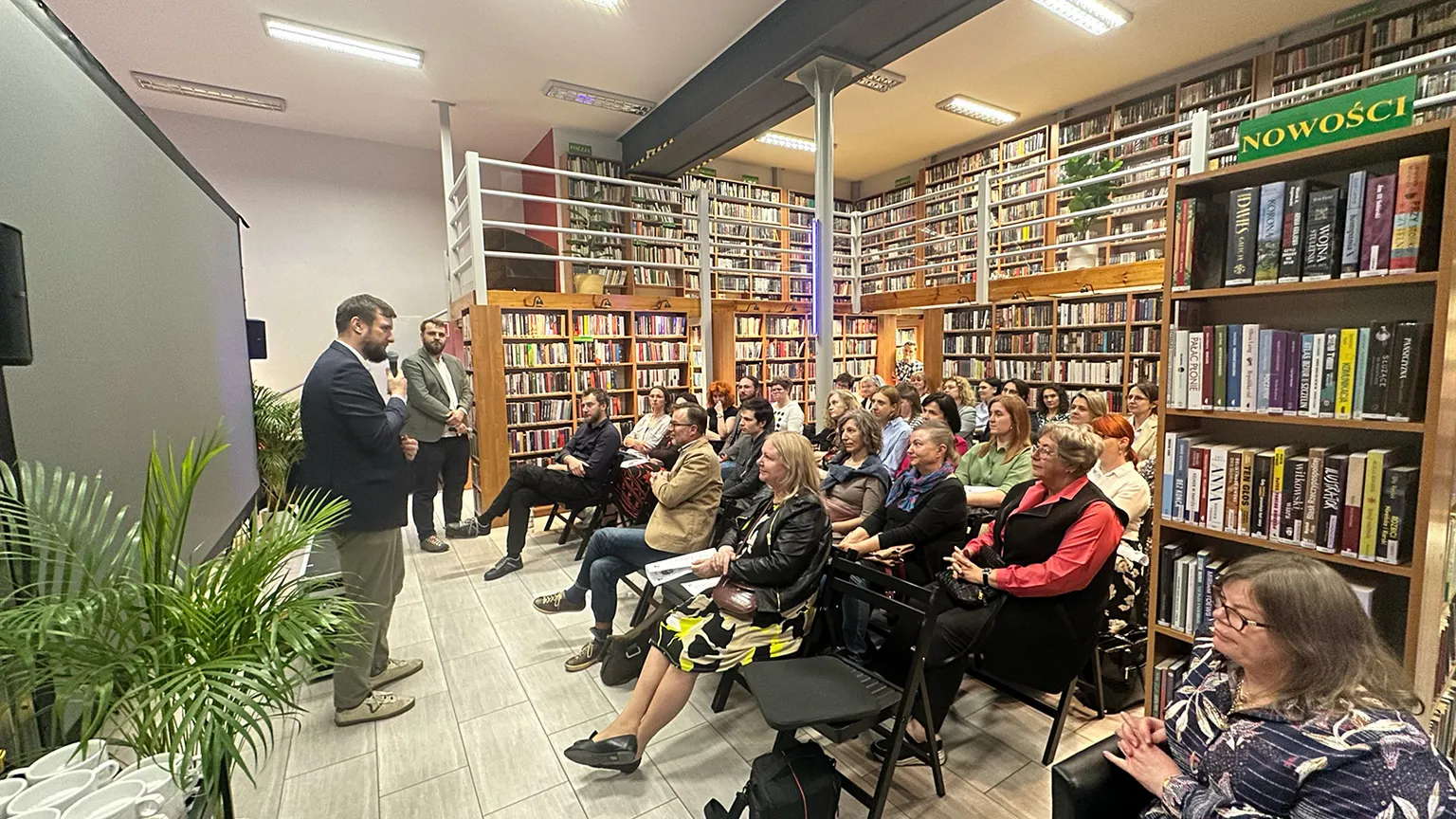 Biblioteka w Wesołej – czego oczekują mieszkańcy? Diagnoza i rekomendacje