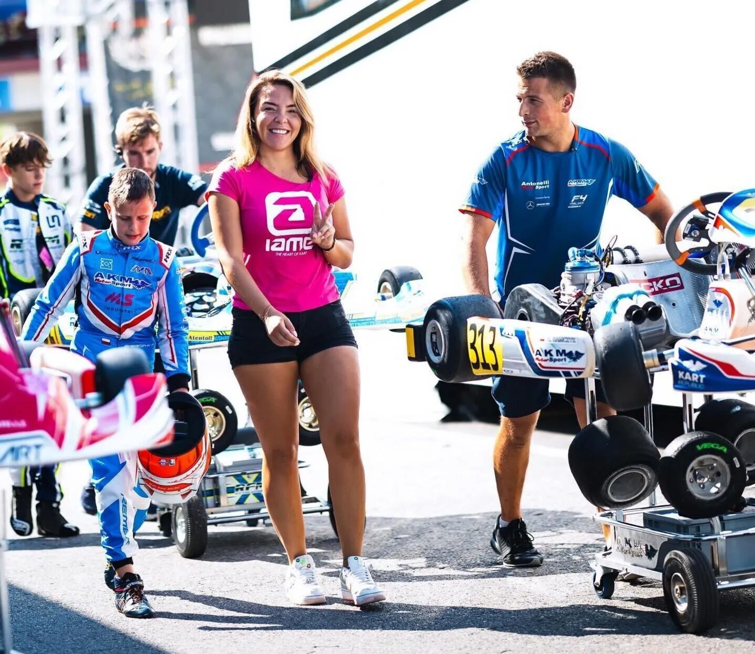 Atrakcje dla dzieci warszawa - karting dla najmłodszych dzieci, dla młodzieży i dla dorosłych pasjonatów aktywnego wypoczynku