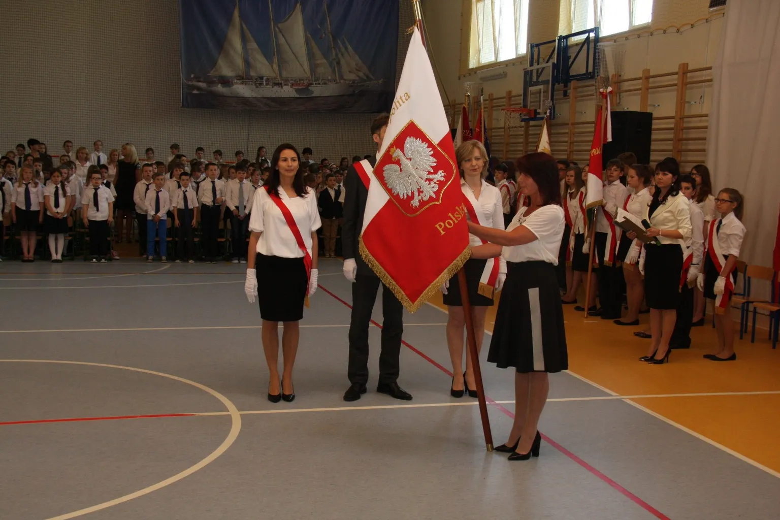 Uroczystość nadania imienia Szkole Podstawowej nr 353