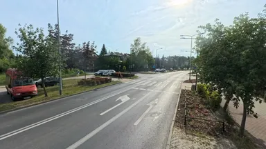 Zdjęcie do artykułu Kontrowersje wokół ruchu na ul. Jana Pawła II: bezpieczeństwo kontra płynność ruchu