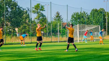 Zdjęcia do artykułu Zacięta walka na inaugurację sezonu: KS Wesoła remisuje z AP Eskadra