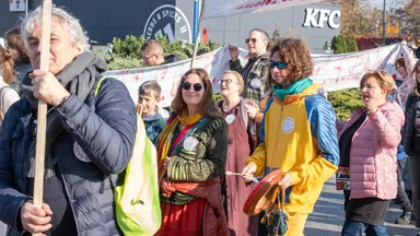 Głośny sprzeciw mieszkańców Starej Miłosny - Fotorelacja i Kluczowe Postulaty